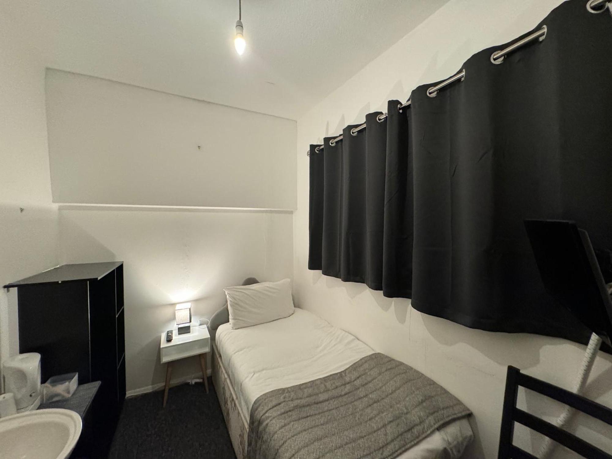 Guesthouse 24-7 The Old Knoll Guesthouse 纽波特 外观 照片
